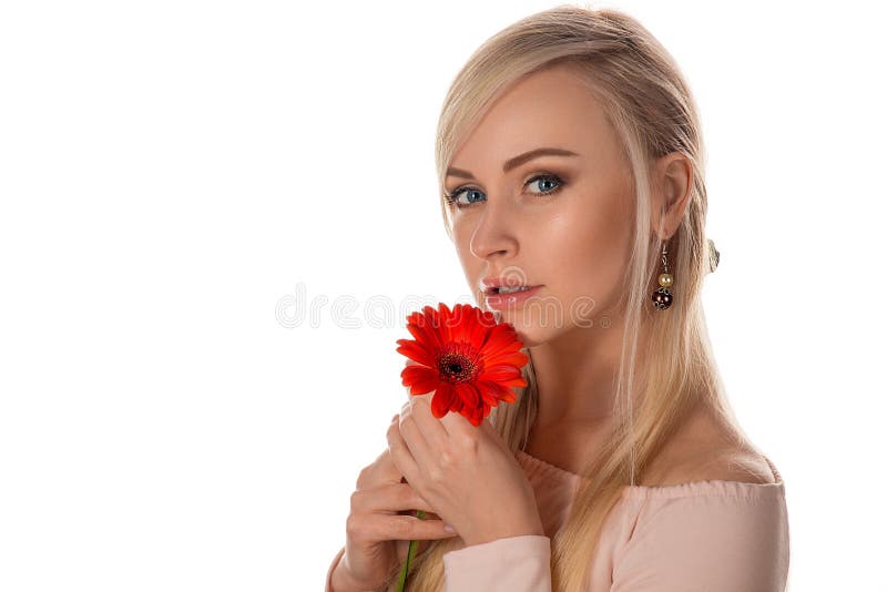 123_face-beautiful-woman-gerbera-flower-blonde-posing-close-up-fashion-portrait-isolated-white-background-112698036.jpg