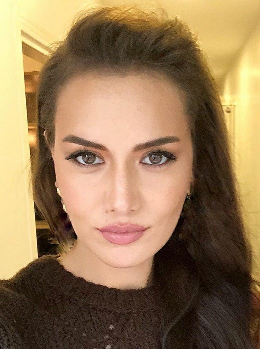 FahriyeEvcen.jpg